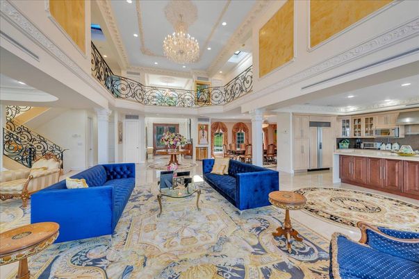 Chandelier, Interior, Kitchen, Living room, Recessed Lighting