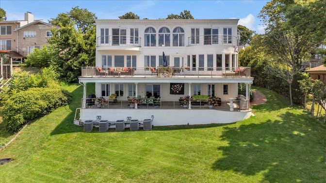 Backyard, Exterior, Facade, Georgian