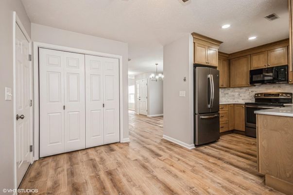 Chandelier, Interior, Kitchen, Recessed Lighting, Wood Texture Flooring