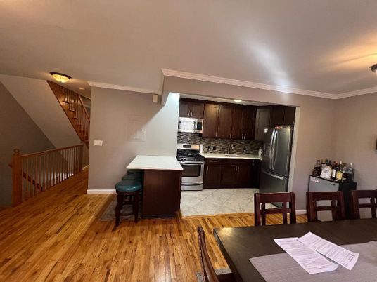 Dining room, Interior, Kitchen, Stainless Steel Appliances, Wood Texture Flooring