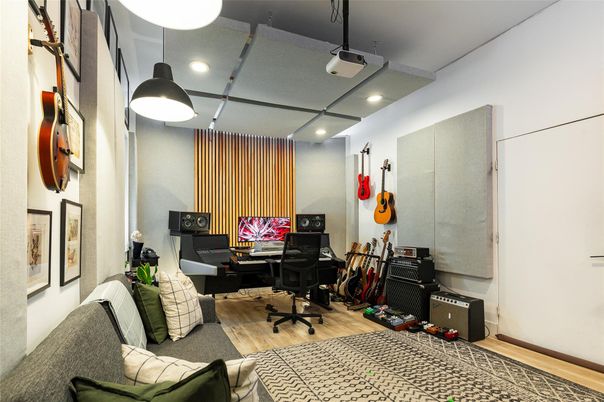 Home Office, Interior, Recessed Lighting, Wood Texture Flooring