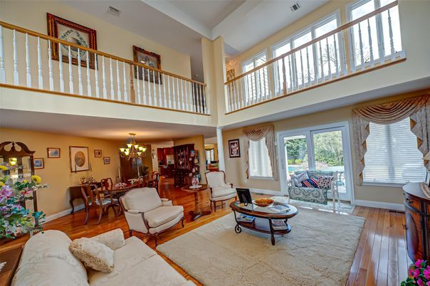 Chandelier, Dining room, Interior, Living room, Wood Texture Flooring