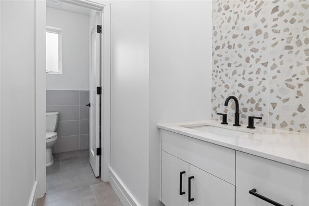 Bathroom, Interior