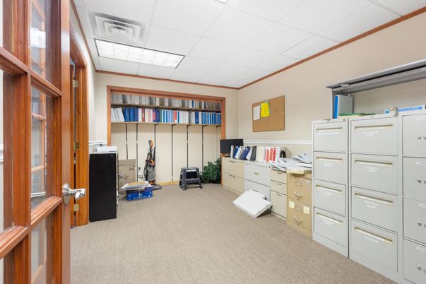 Home Office, Interior