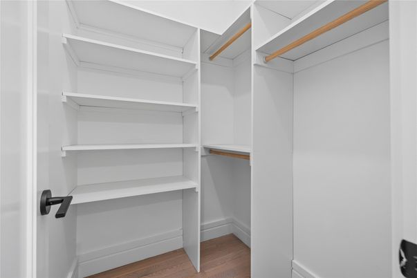 Interior, Walk-in Closets, Wood Texture Flooring