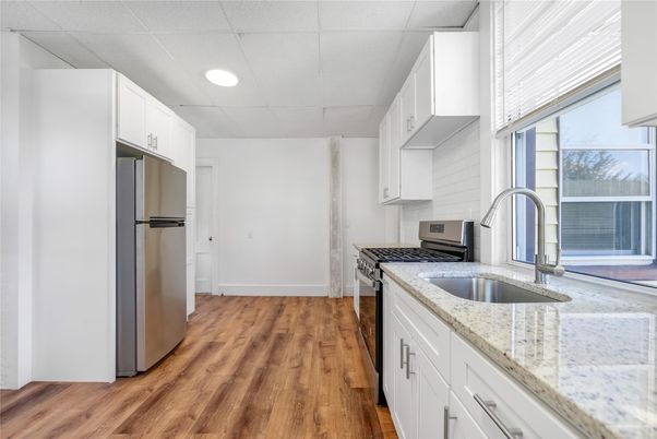 Interior, Kitchen, Recessed Lighting, Wood Texture Flooring