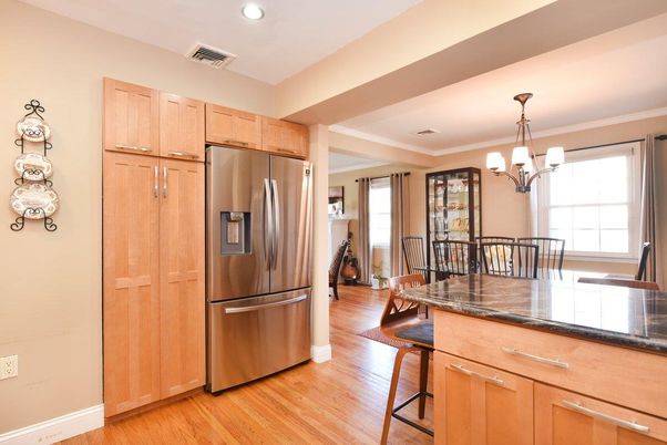Chandelier, Dining room, Interior, Kitchen, Recessed Lighting, Stainless Steel Appliances, Wood Texture Flooring