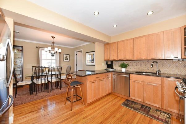 Chandelier, Dining room, Interior, Kitchen, Recessed Lighting, Wood Texture Flooring