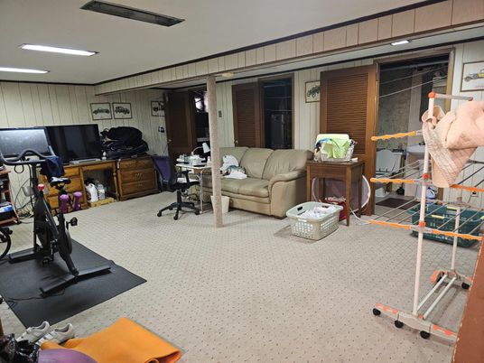 Fitness Equipment, Interior, Recessed Lighting