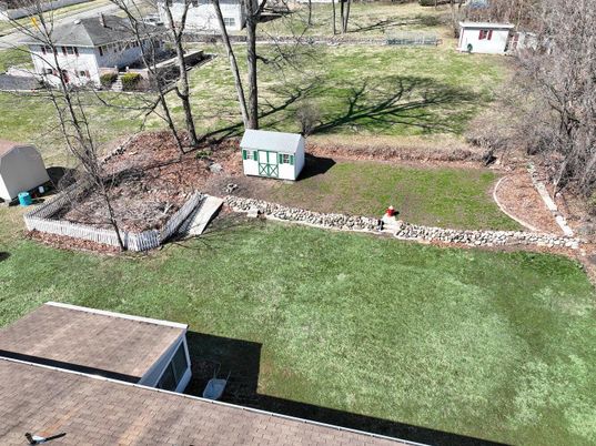 Exterior, Drone