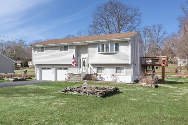 Attached, Exterior, Facade, Raised Ranch