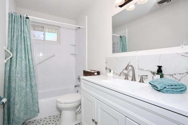 Bathroom, Interior, Marble Walls