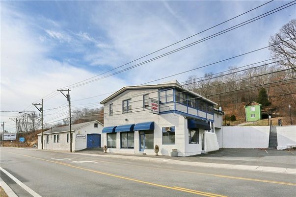 Detached Garage, Exterior, Facade, Modern