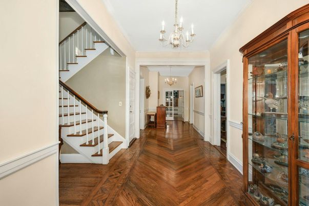 Chandelier, Interior, Wood Texture Flooring