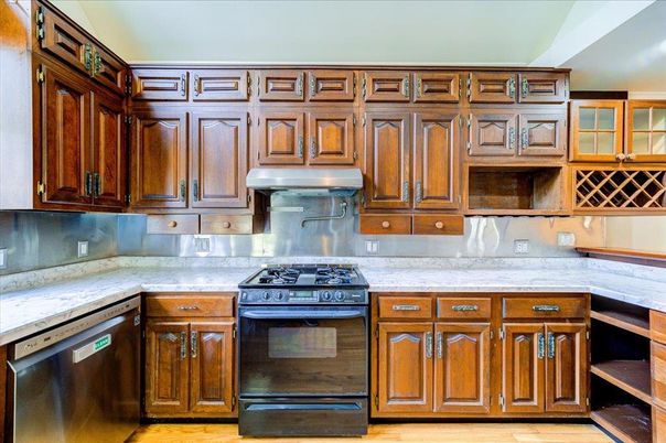 Interior, Kitchen, Stainless Steel Appliances, Wood Texture Flooring