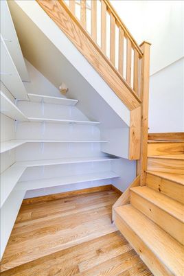 Interior, Walk-in Closets, Wood Texture Flooring