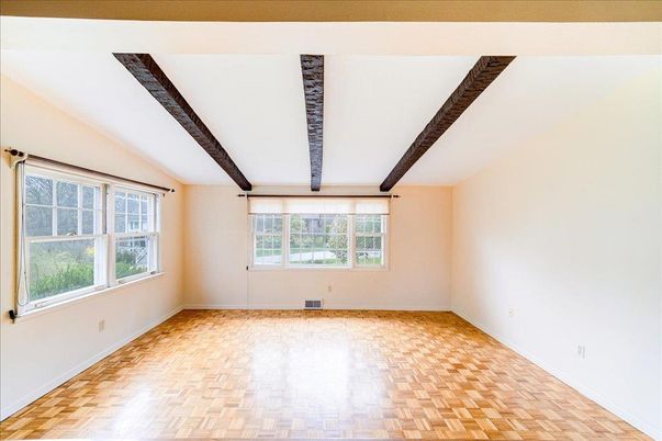 Empty room, Interior, Wooden Beams, Wood Texture Flooring
