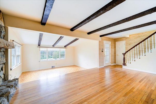 Empty room, Interior, Wooden Beams, Wood Texture Flooring