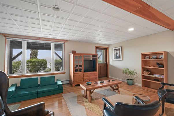 Game Room, Interior, Living room, Recessed Lighting, Wood Texture Flooring