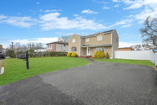 Backyard, Exterior, Facade, Cape Cod