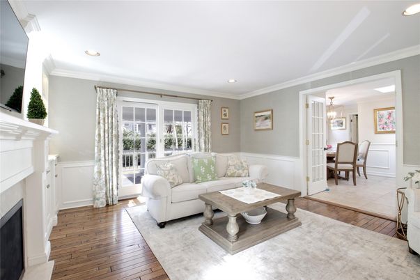 Chandelier, Dining room, Fireplace, Interior, Living room, Recessed Lighting, Wood Texture Flooring