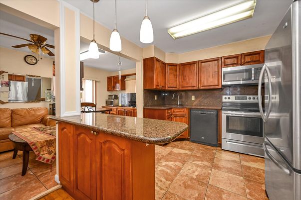 Interior, Kitchen, Pendant Lights, Stainless Steel Appliances