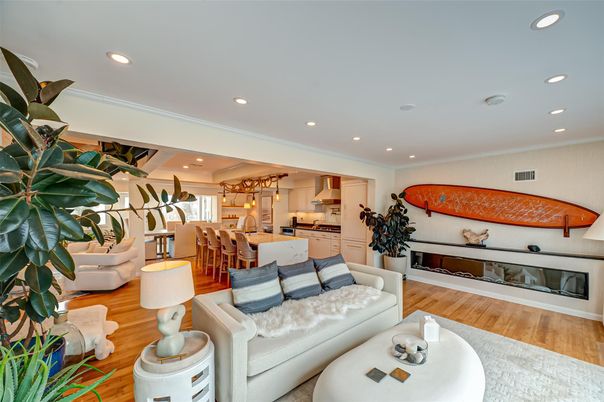 Dining room, Interior, Kitchen, Living room, Pendant Lights, Recessed Lighting, Wood Texture Flooring