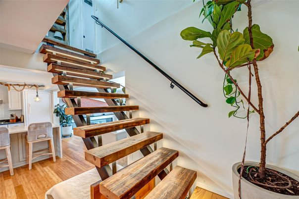 Interior, Pendant Lights, Wood Texture Flooring