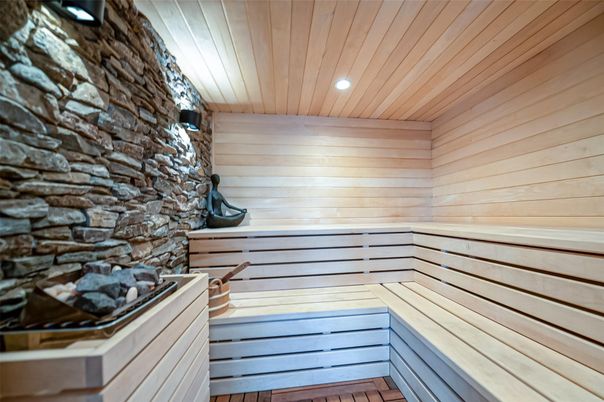 Interior, Recessed Lighting, Sauna Room