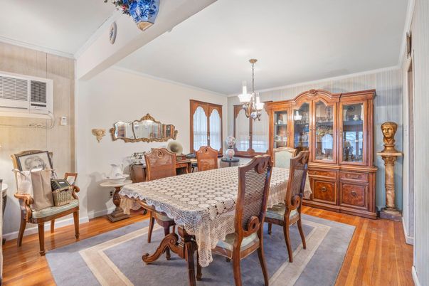 Chandelier, Dining room, Interior, Pendant Lights, Wood Texture Flooring