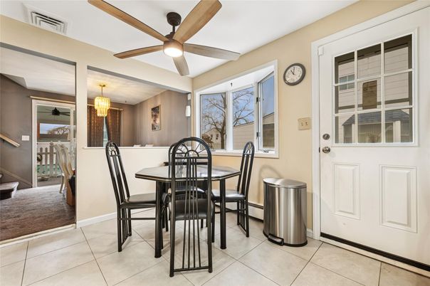 Dining room, Interior