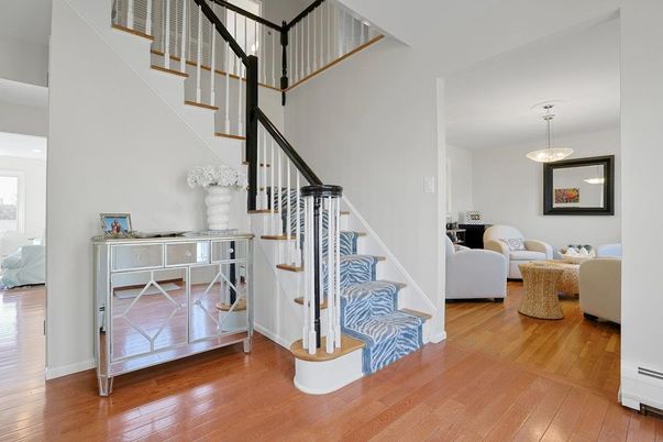 Interior, Living room, Pendant Lights, Wood Texture Flooring