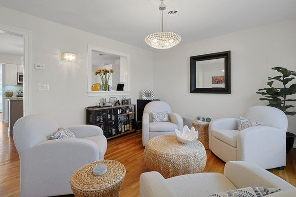 Interior, Living room, Pendant Lights, Wood Texture Flooring