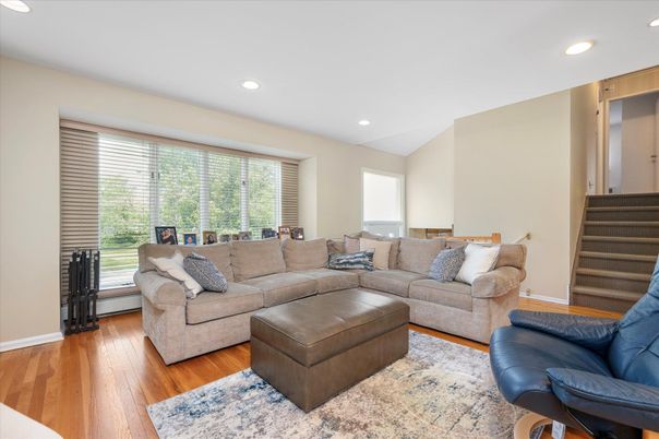 Interior, Living room, Recessed Lighting, Wood Texture Flooring