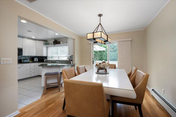 Dining room, Interior, Kitchen, Pendant Lights, Recessed Lighting, Wood Texture Flooring
