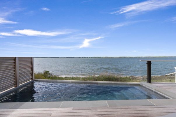 Exterior, Pool, Water