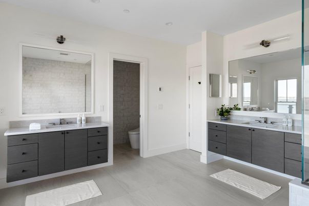 Bathroom, Dual Sink Vanities, Interior