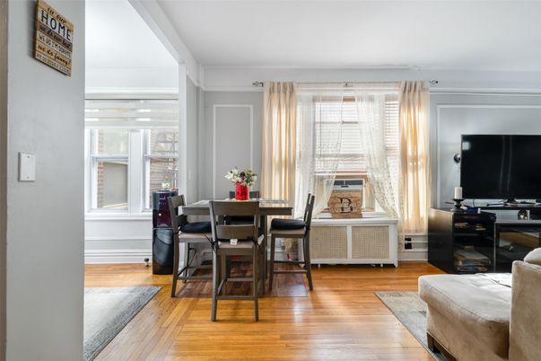 Dining room, Interior, Wood Texture Flooring