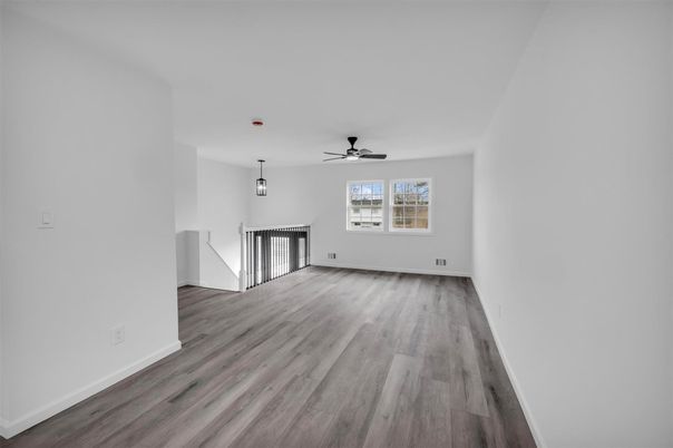 Empty room, Interior, Pendant Lights, Wood Texture Flooring