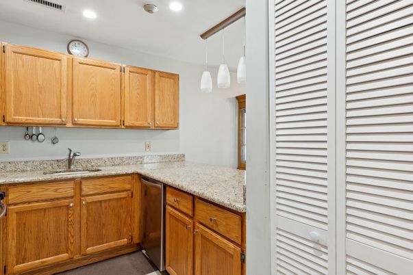 Interior, Kitchen, Pendant Lights, Recessed Lighting