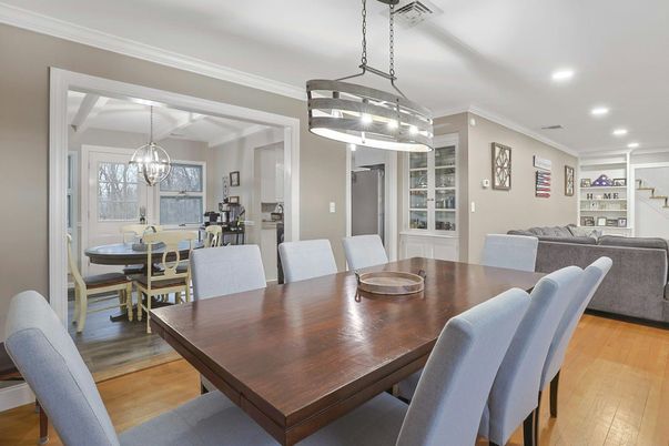 Dining room, Interior, Living room, Pendant Lights, Recessed Lighting, Wood Texture Flooring