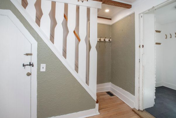 Interior, Recessed Lighting, Wooden Beams, Wood Texture Flooring