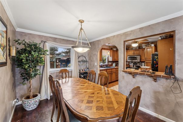 Dining room, Interior, Kitchen, Pendant Lights, Stainless Steel Appliances, Wood Texture Flooring