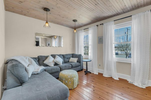 Interior, Living room, Pendant Lights, Wooden Ceilings, Wood Texture Flooring