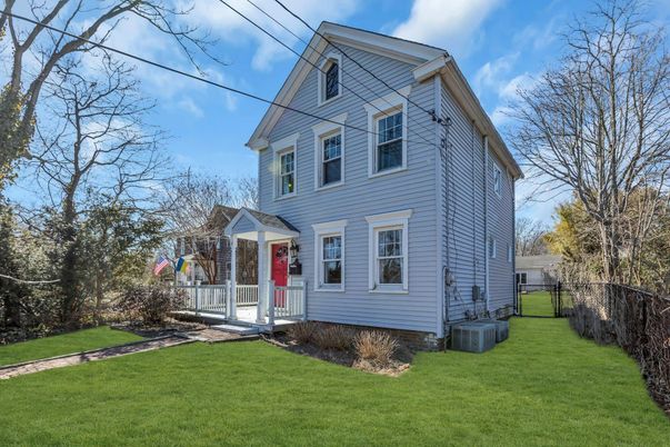 Backyard, Exterior, Facade, Georgian