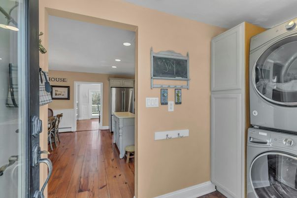 Interior, Recessed Lighting, Utility Closets, Washer, Wood Texture Flooring