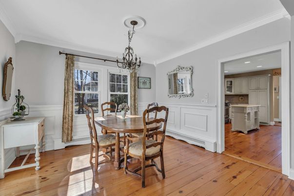 Chandelier, Dining room, Interior, Kitchen, Recessed Lighting, Wood Texture Flooring