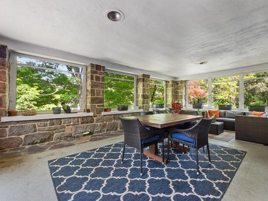 Dining room, Interior, Living room, Recessed Lighting