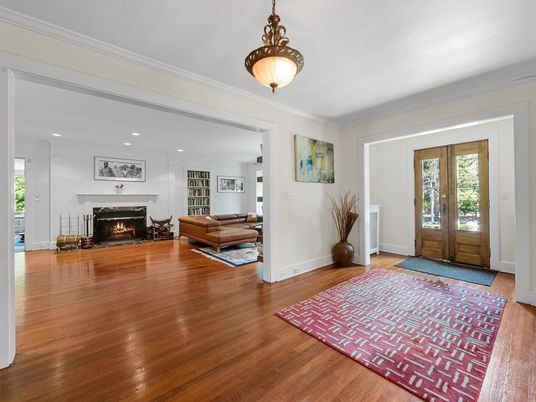 Fireplace, Interior, Living room, Pendant Lights, Recessed Lighting, Wood Texture Flooring
