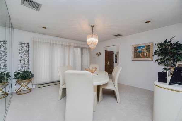 Chandelier, Dining room, Interior